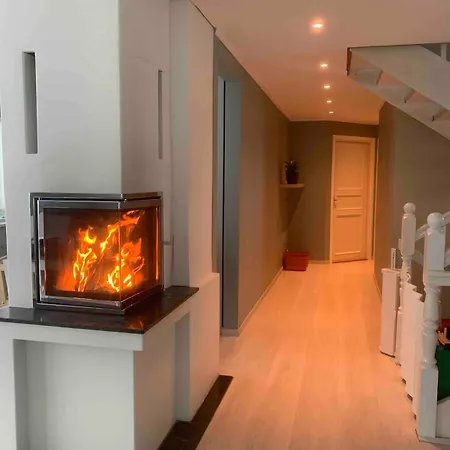 Spacious Family With Great View Of Mjosa Gjovik