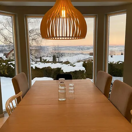 Spacious Family With Great View Of Mjosa *